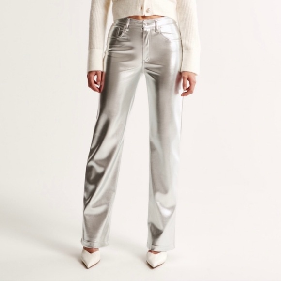 Curve Love Vegan Leather 90s Relaxed Pant - Picture 1 of 4